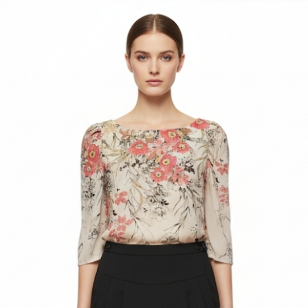 Oasis Floral Scoop Neck Blouse in Cream and Coral